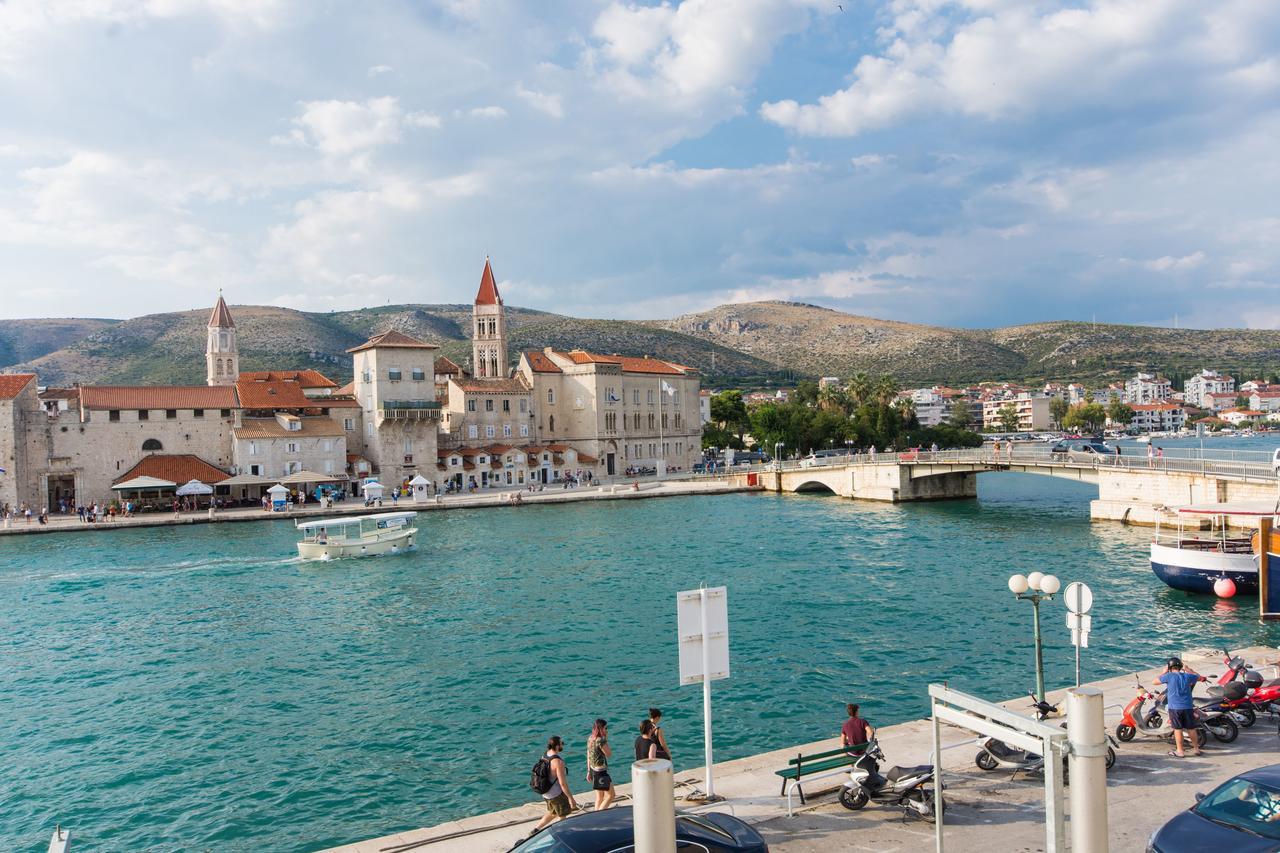 Rooms Villa Liza Trogir Exterior photo